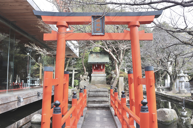 厳島社